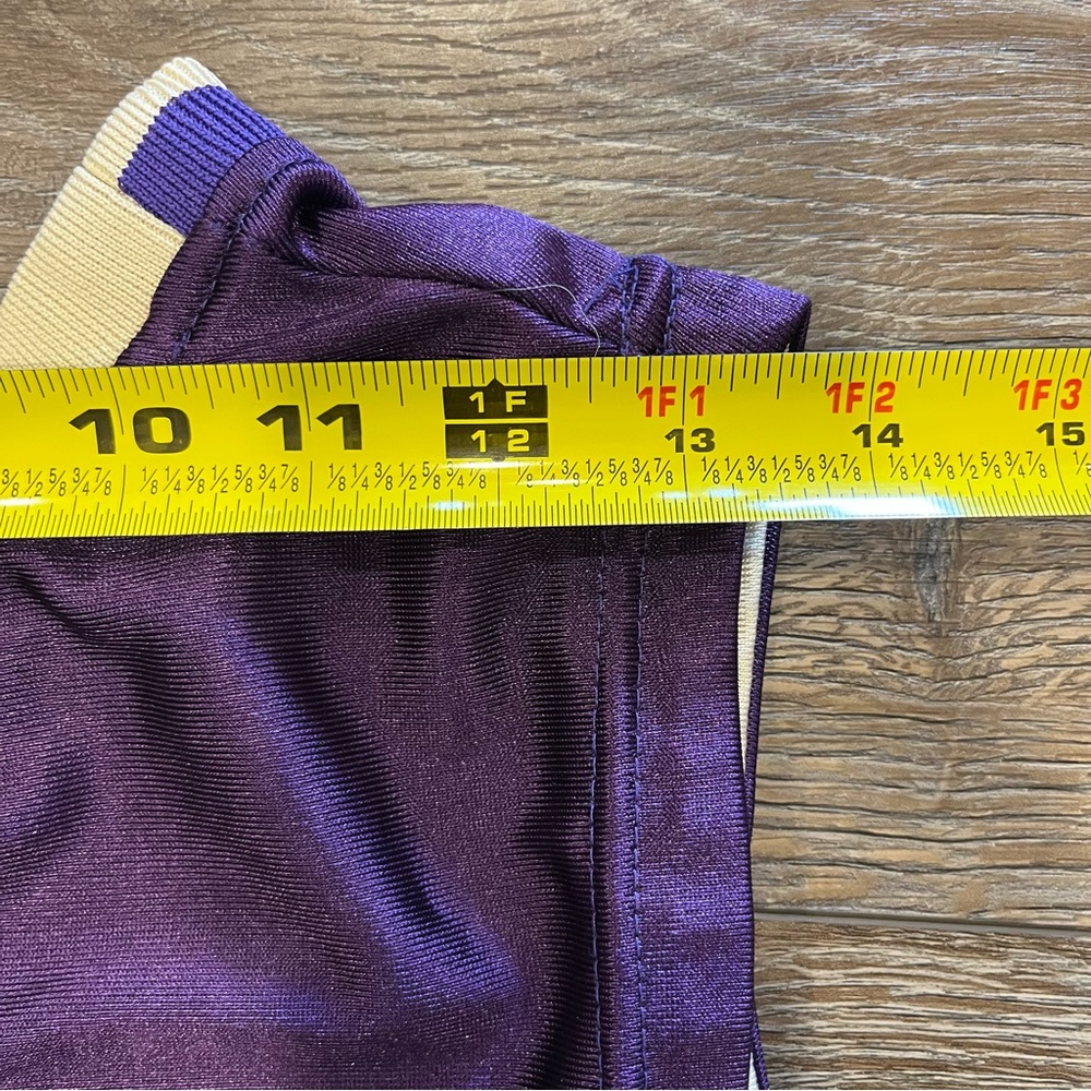 Kobe Bryant Los Angeles Lakers Authentic Mitchell & Ness Jersey, Hall of Fame - Picture 9 of 10